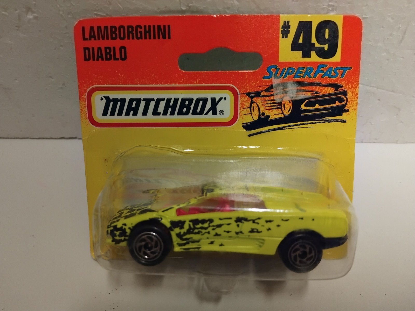 Matchbox Superfast #49 Lamborghini Diablo geel blister 3INCH, Ophalen of Verzenden, Zo goed als nieuw, Auto