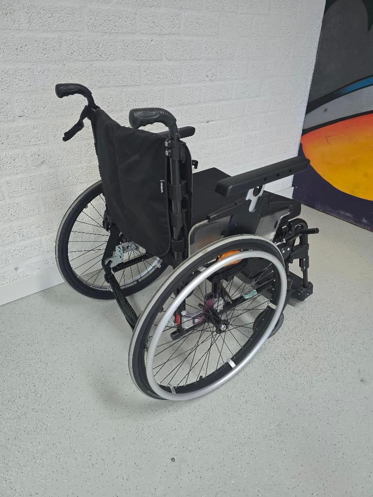 Luxe Otto Bock Motus, Lichtgewicht, inklapbare rolstoel, OB, OB, Zo goed als nieuw, Duwrolstoel