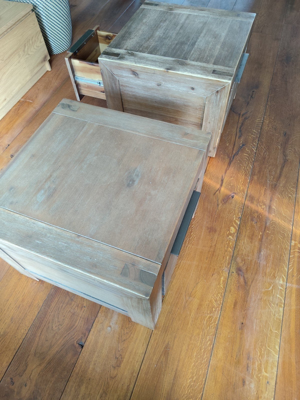 Set van 2 salontafels en eettafel - Massief hout, Ophalen, 50 – 75, Gebruikt, Landelijk, Robuust