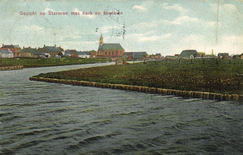 Gezicht op Stavoren met Kerk en Stadhuis - B-keus - 1912 gel, Verzamelen, Ophalen of Verzenden, Voor 1920, Gelopen, Noord-Brabant