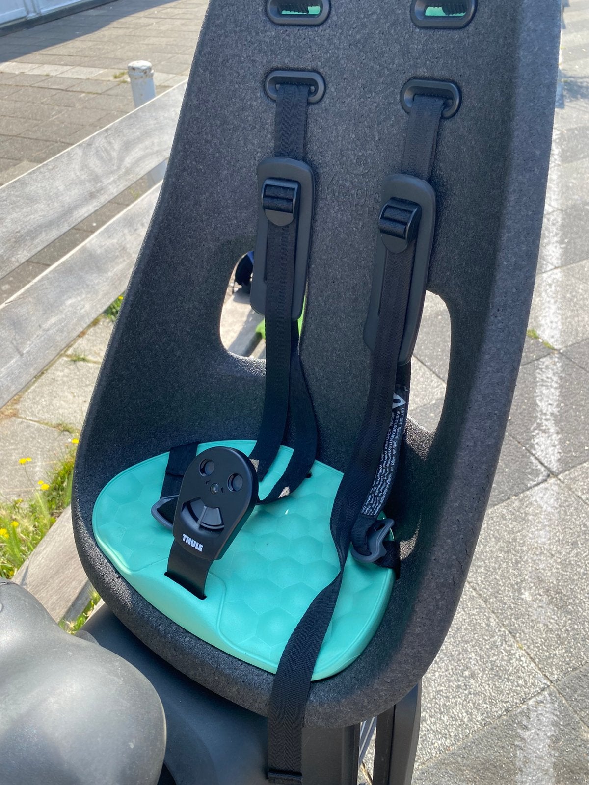 Fietsstoeltje achterop Thule, Ophalen, Zo goed als nieuw