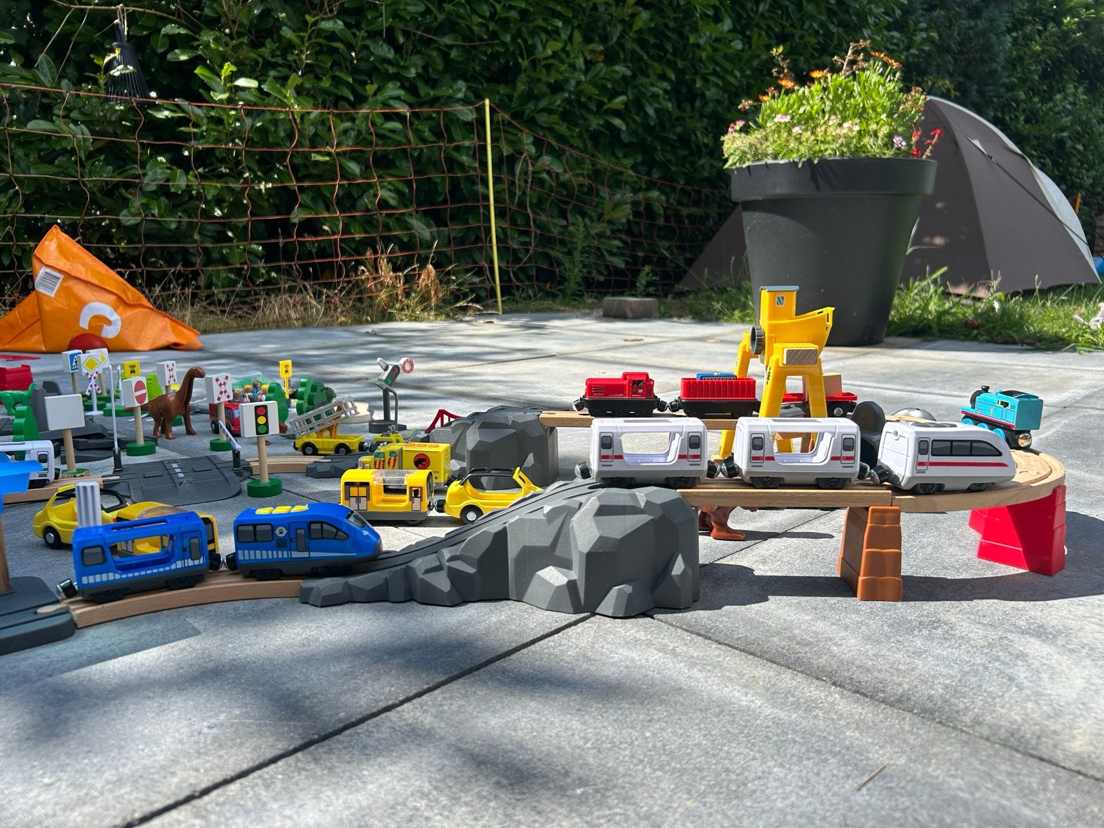 Grote Brio en houten treinbaan set met veel extra's, Ophalen of Verzenden, Gebruikt