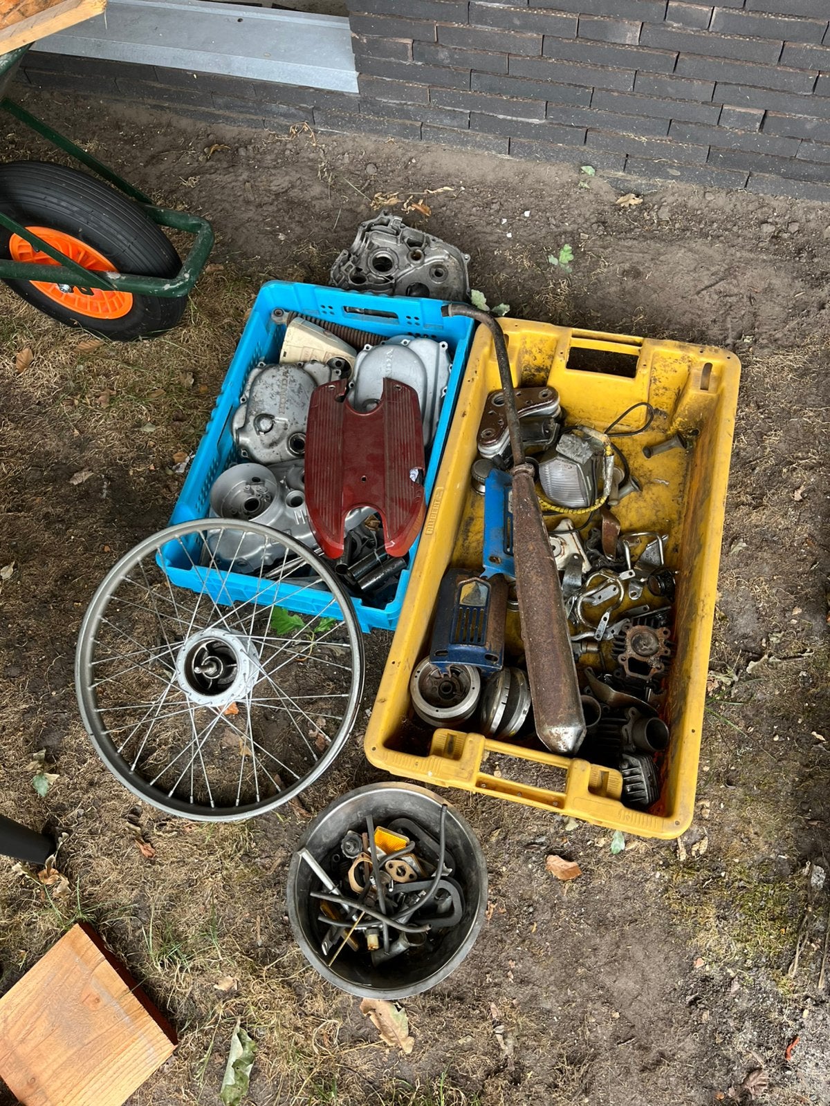 Lot onderdelen honda amigo novio, Fietsen en Brommers, Brommeronderdelen | Oldtimers, Ophalen of Verzenden, Zo goed als nieuw