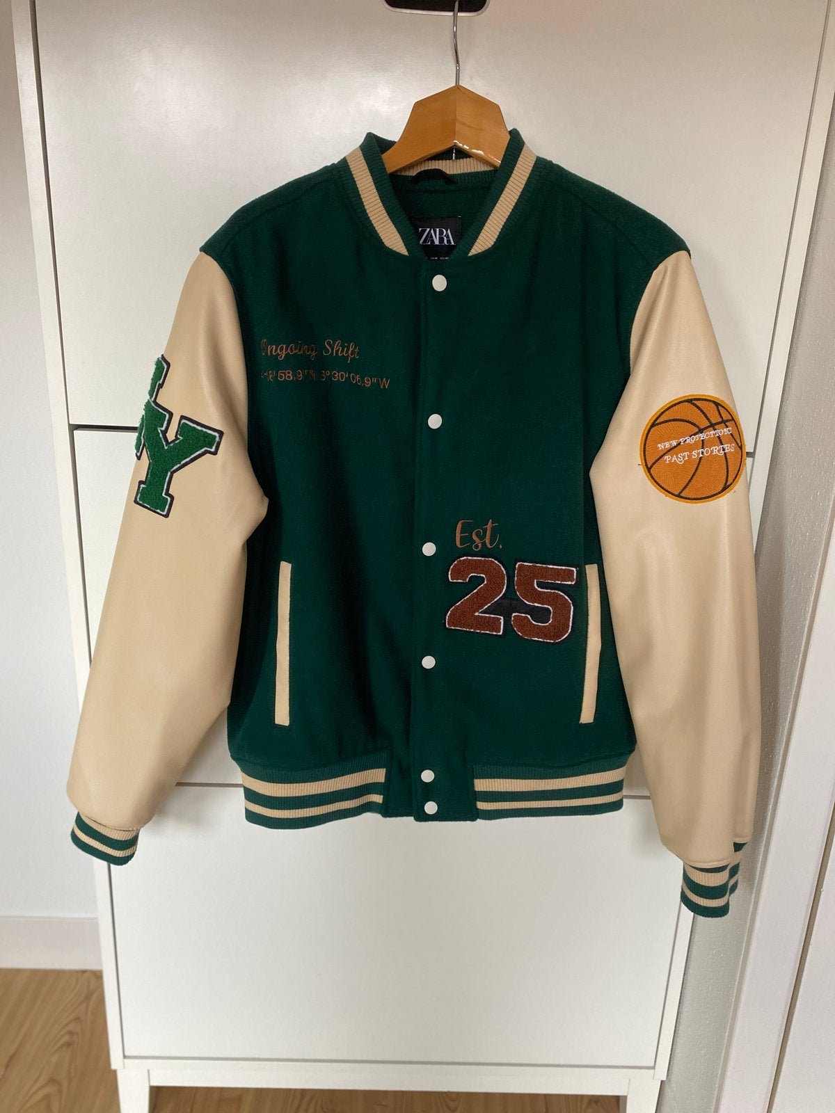Zara Varsity Jacket maat M - Zo goed als nieuw, Ophalen of Verzenden, Zo goed als nieuw, Groen