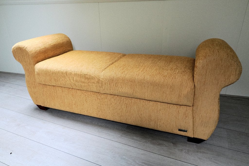klein zitbankje met ingebouwde bergruimte, Ophalen, Overige materialen, Minder dan 75 cm, Zo goed als nieuw