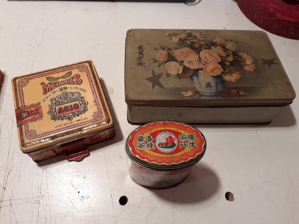 Vintage blikken dozen + fietsnummerplaatjes, Ophalen of Verzenden, Gebruikt, Overige