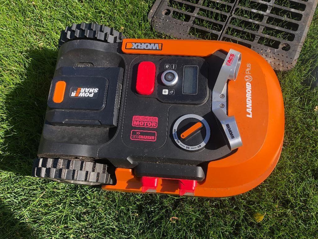 Worx Robotmaaier WR165E, Tuin en Terras, Robotmaaiers, Ophalen, Gebruikt, Worx Landroid, Bestuurbaar via app