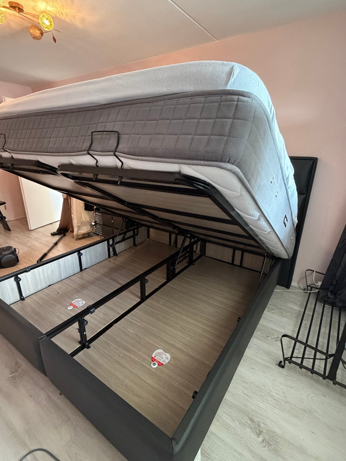 GRATIS OPHALEN! Boxspring+opbergruimte met matras 180x200 cm, Ophalen, Zwart, Tweepersoons, 180 cm