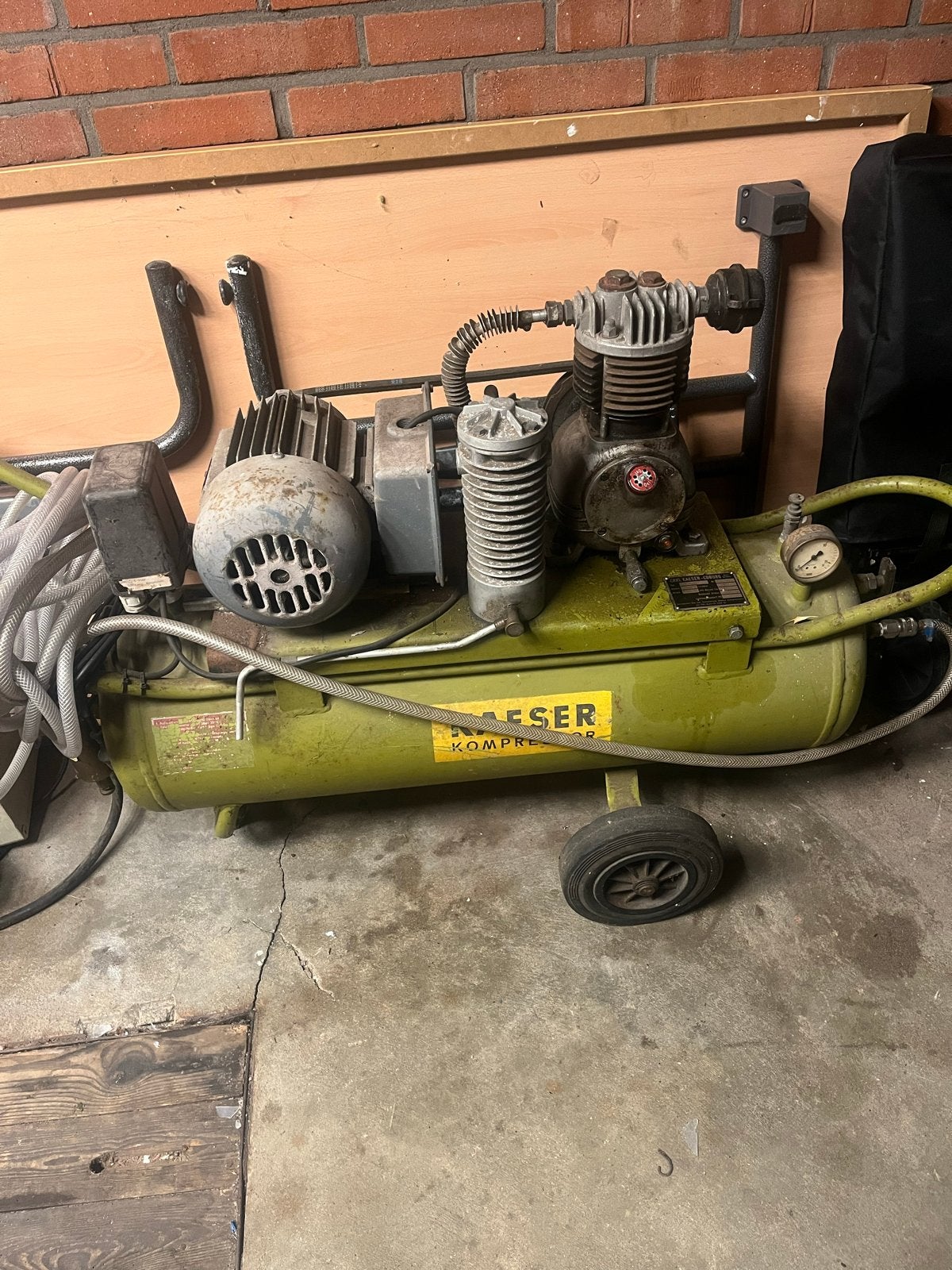 Kaeser Compressor, Gebruikt, Mobiel, 10 bar of meer, 100 liter of meer