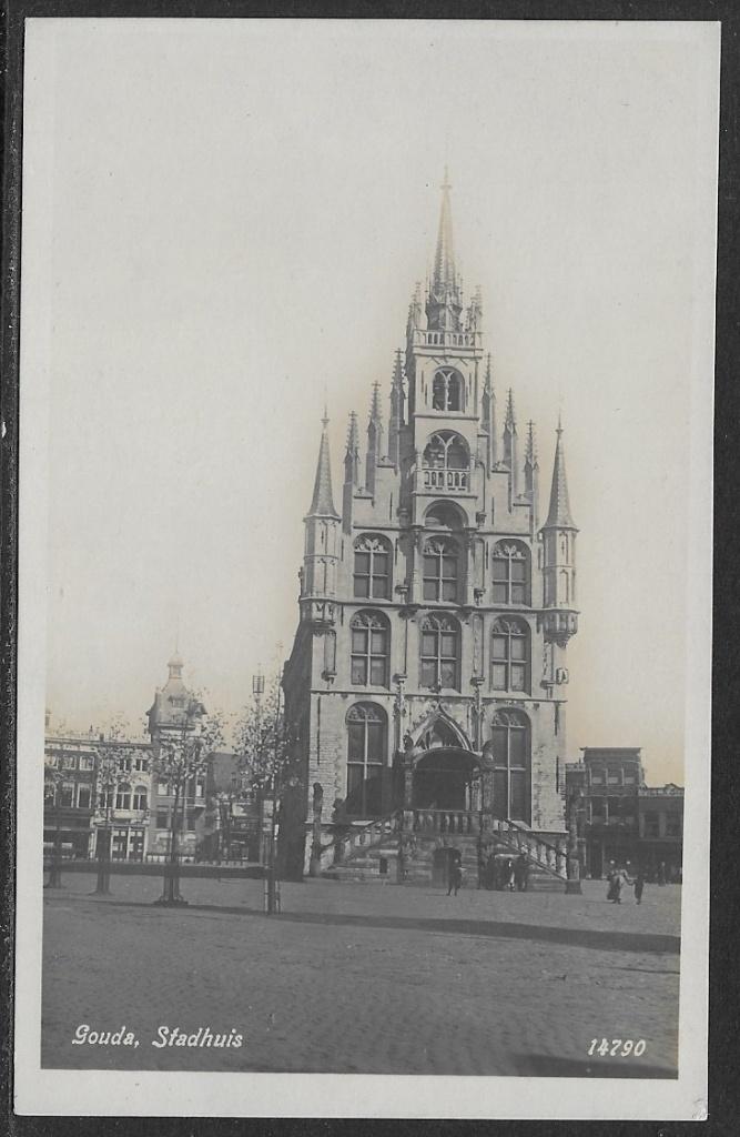 676 Gouda, Stadhuis, Verzamelen, Ansichtkaarten | Nederland, Ophalen of Verzenden, Voor 1920, Ongelopen, Zuid-Holland