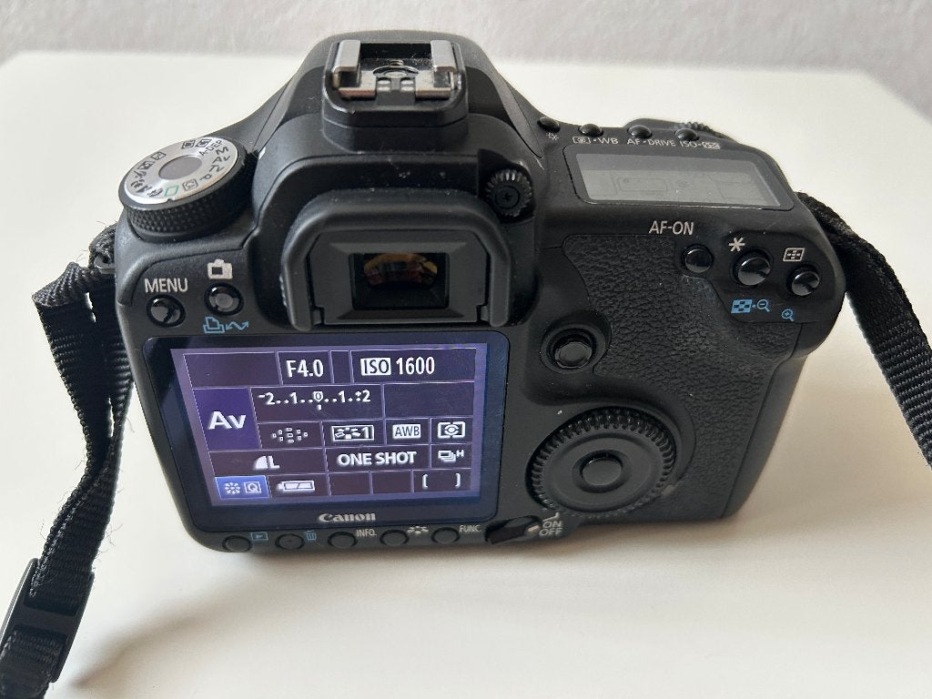Digitale .fotocamera .Canon 50D .z.g.a.n.met tas. 30052026, Ophalen, Spiegelreflex, Canon, Zo goed als nieuw