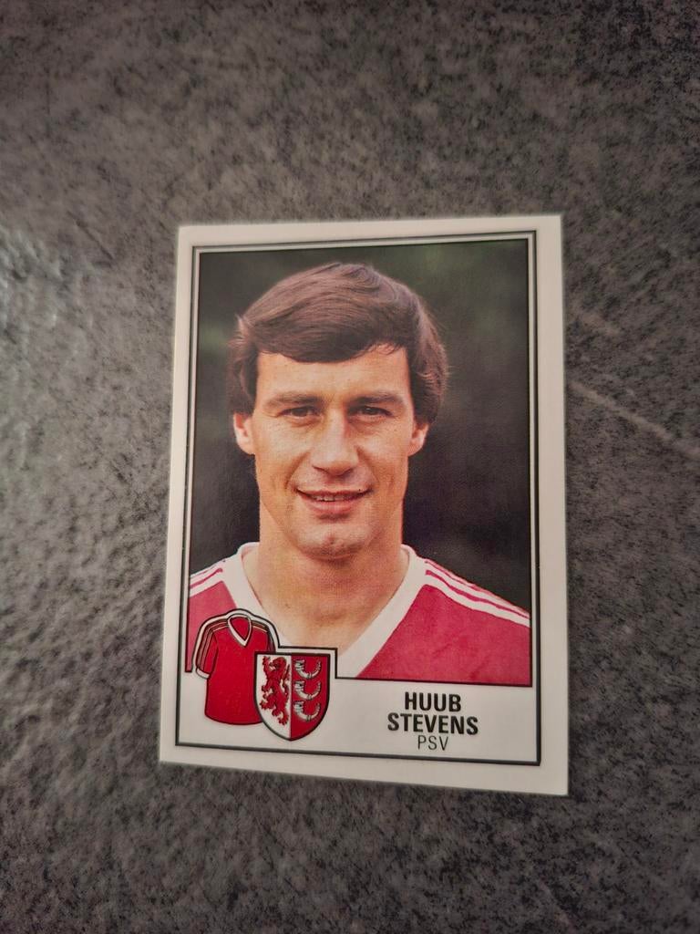 Panini sticker Voetbal 85. Speler Huub Stevens PSV Eindhoven, Verzenden, Zo goed als nieuw, Sticker