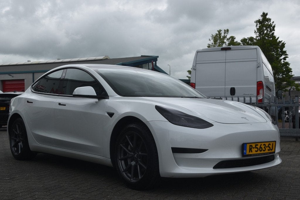 Tesla Model 3 Standard RWD Plus 60 kWh Leer | Autopilot | SO, Auto's, Tesla, Automaat, Achterwielaandrijving, Gebruikt, Zwart