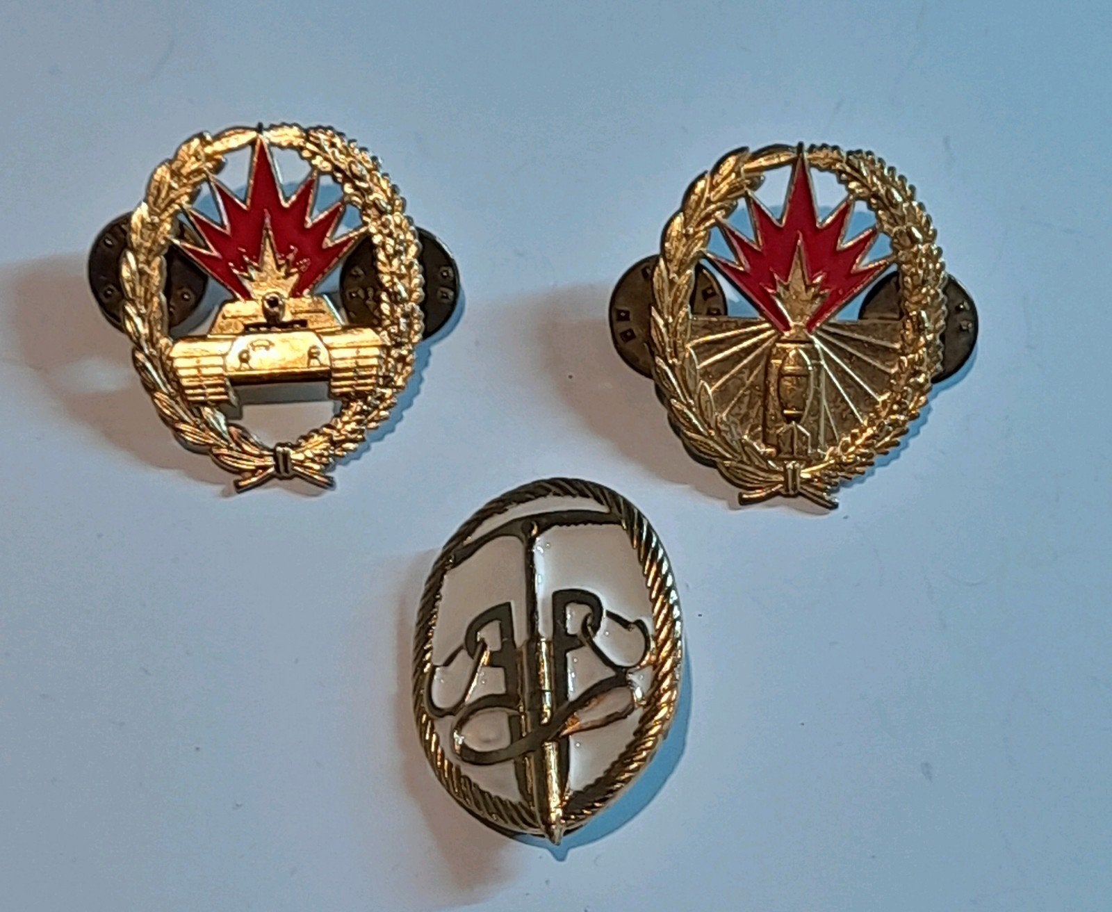3 vaardigheidsemblemen voor DT2000 ( klimspeld is verkocht), Verzamelen, Ophalen of Verzenden, Landmacht, Nederland, Embleem of Badge