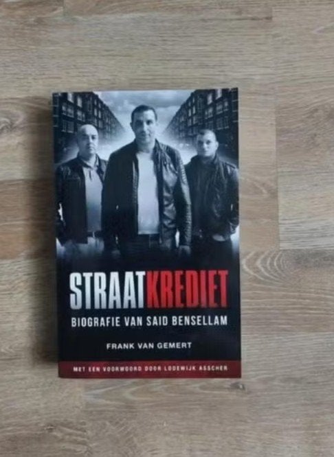 Straatkrediet (Straatkrediet-Gesigneerd) door F. van Gemert, Boeken, Overige, Frank van Gemert, Ophalen of Verzenden, Zo goed als nieuw