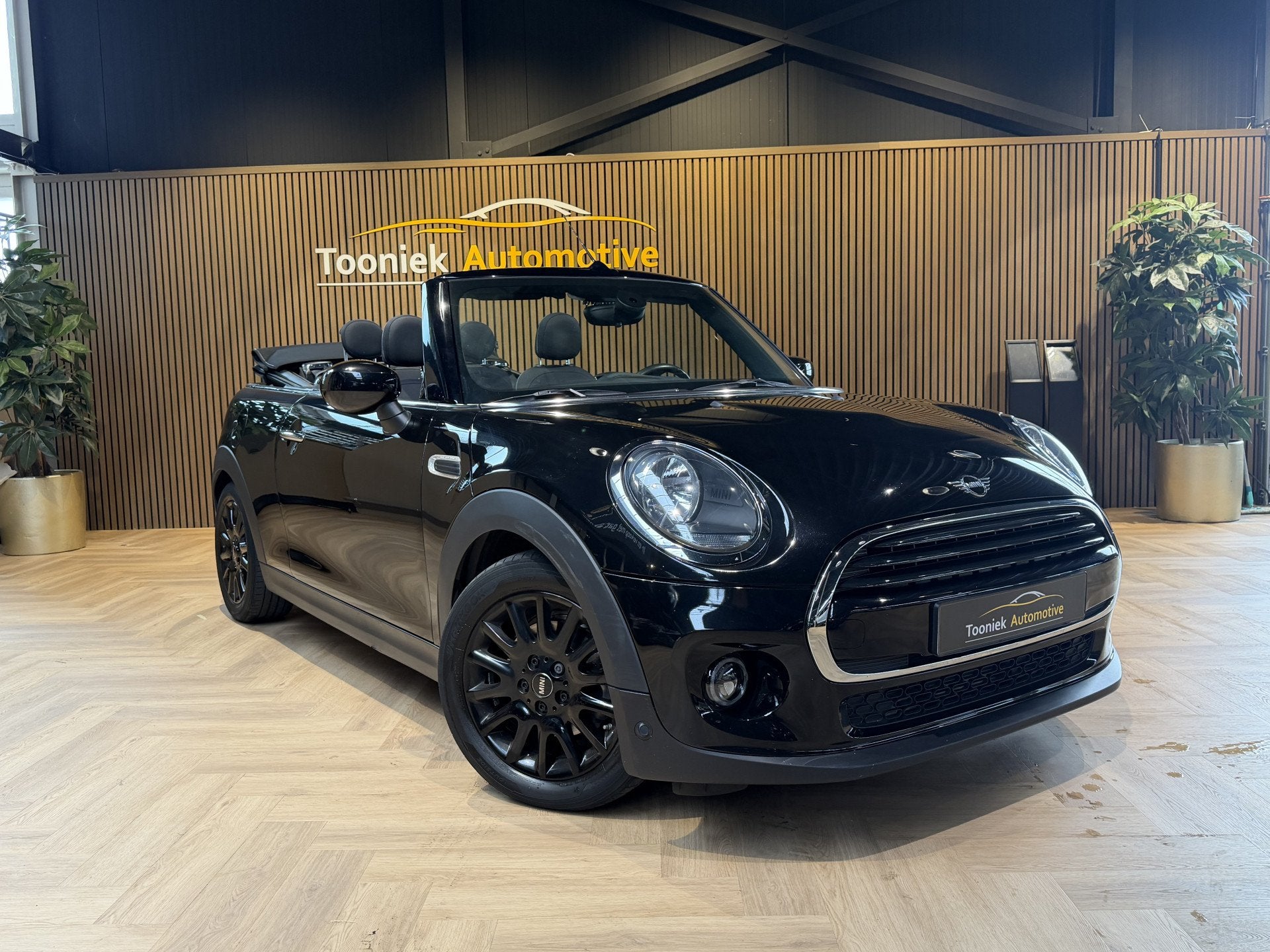 MINI Cabrio 1.5 Cooper Salt AUTOMAAT | (bj 2020), Auto's, Dealer onderhouden, 136 pk, Gebruikt, Euro 6