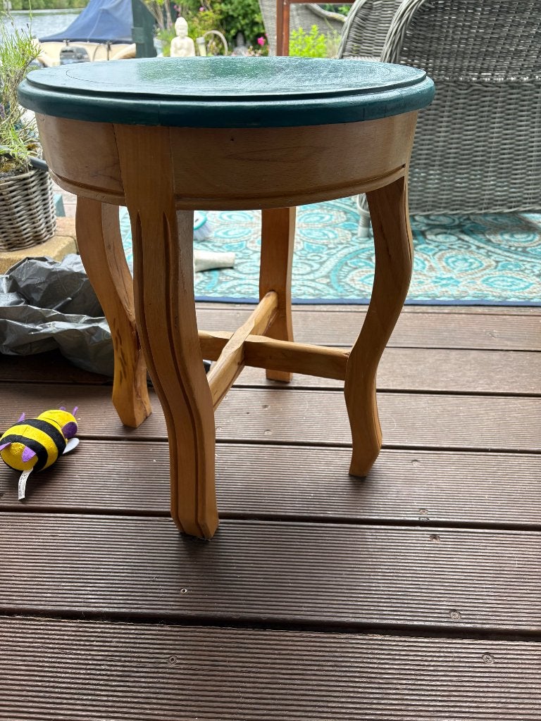 Schattig Tafeltje voor binnen of balcon tuin, Huis en Inrichting, Tafels | Bijzettafels, Minder dan 55 cm, Gebruikt, Rond, Hout