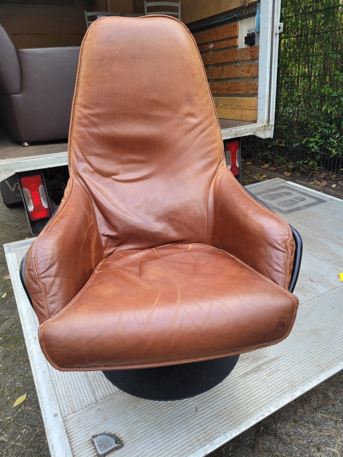 leren draaistoel, fauteuil,  in metalen frame, cognac kleur, Huis en Inrichting, Ophalen, 50 tot 75 cm