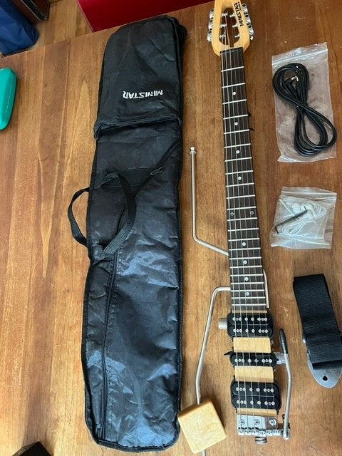 Ministar Castar III Reisgitaar / Travel Guitar – compleet!, Muziek en Instrumenten, Ophalen, Gebruikt, Solid body, Overige merken