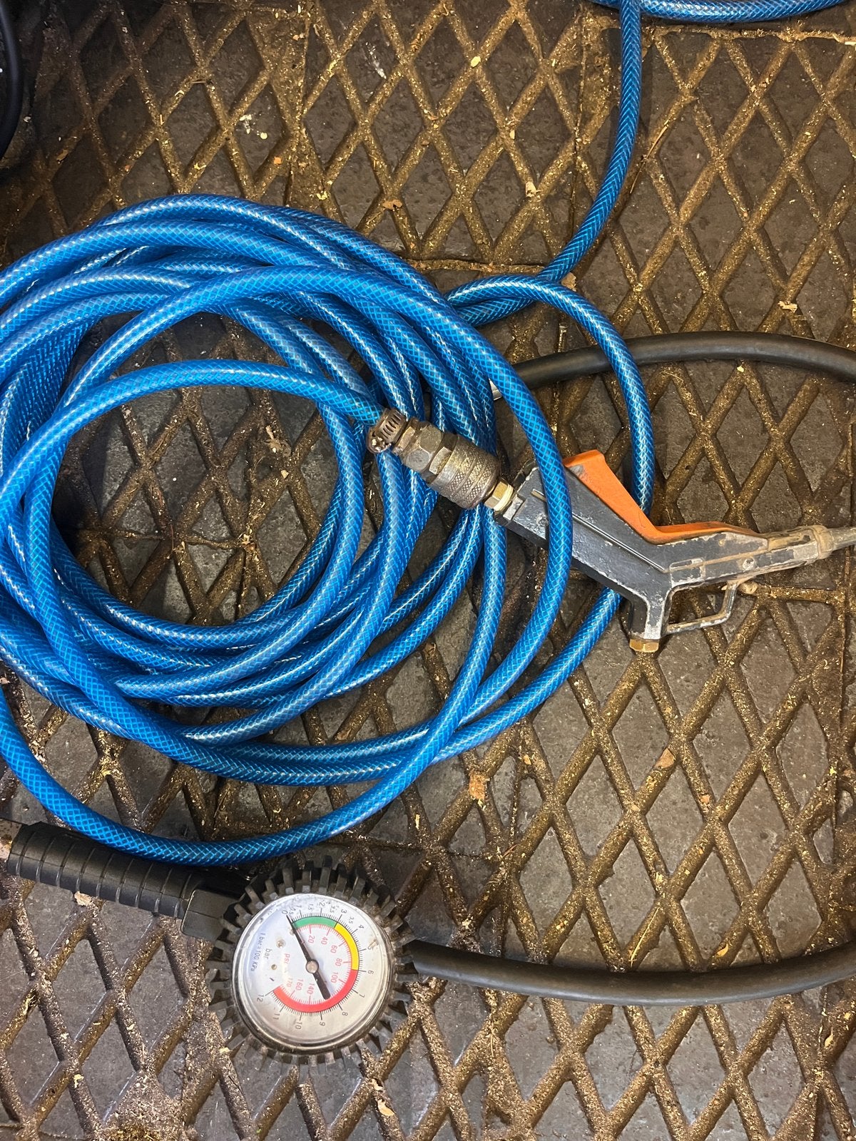 Compressor 8bar 100L/min met Slagmoersleutel & Moerverwijder, Ophalen, Gebruikt, 6 tot 10 bar, Minder dan 200 liter/min