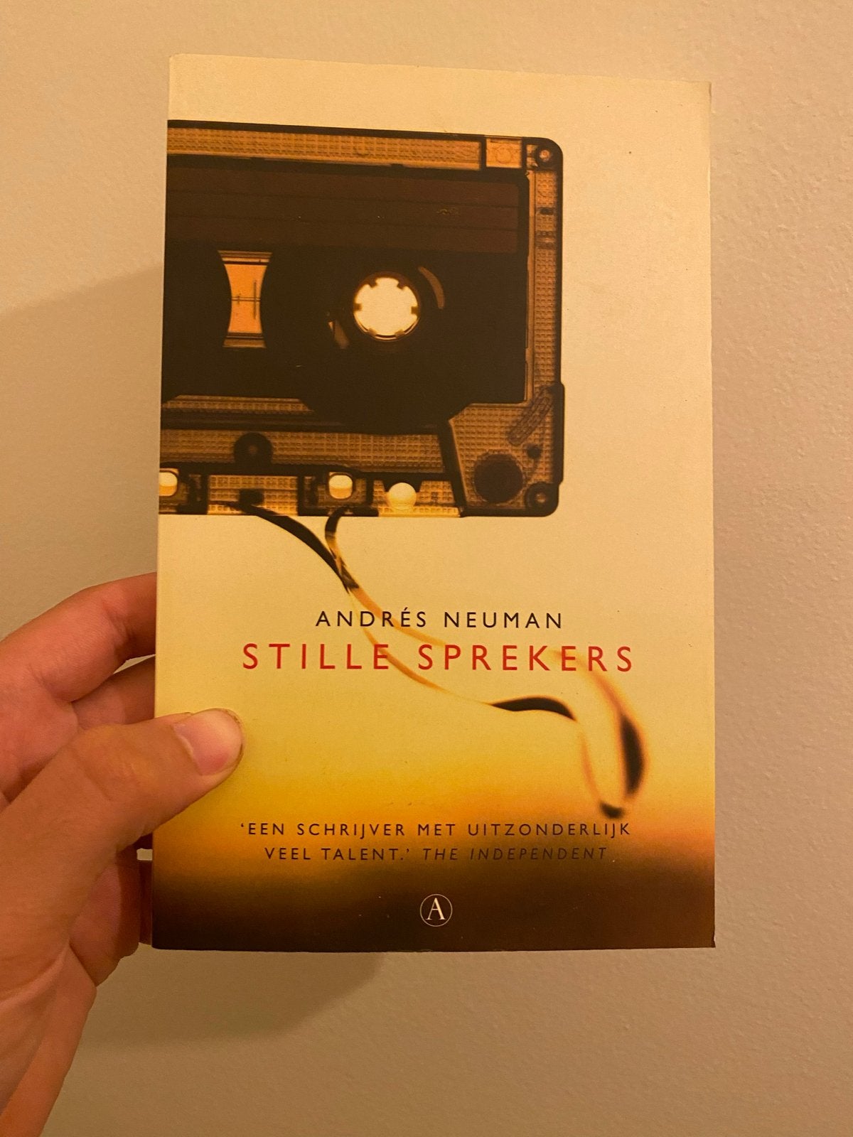 Stille Sprekers - Andrés Neuman (Boek), Ophalen of Verzenden, Zo goed als nieuw, Nederland