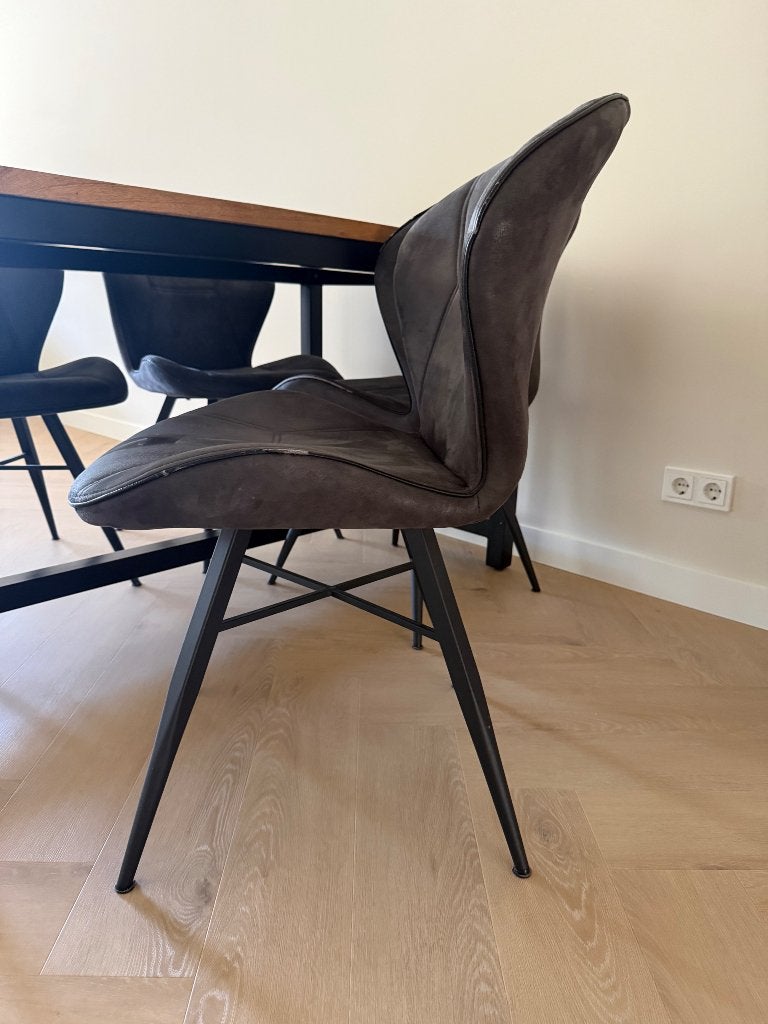Eetstoelen- graag snel weg!, Ophalen, Gebruikt, Bruin, Vier