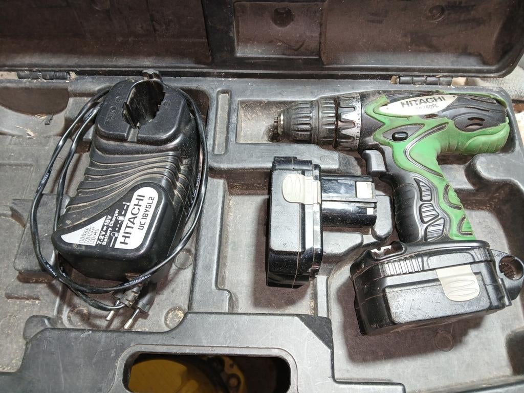 Hitachi DS 14DFL Accuboormachine met lader en accu, Doe-het-zelf en Verbouw, Gereedschap | Boormachines, Ophalen, Gebruikt, Minder dan 400 watt