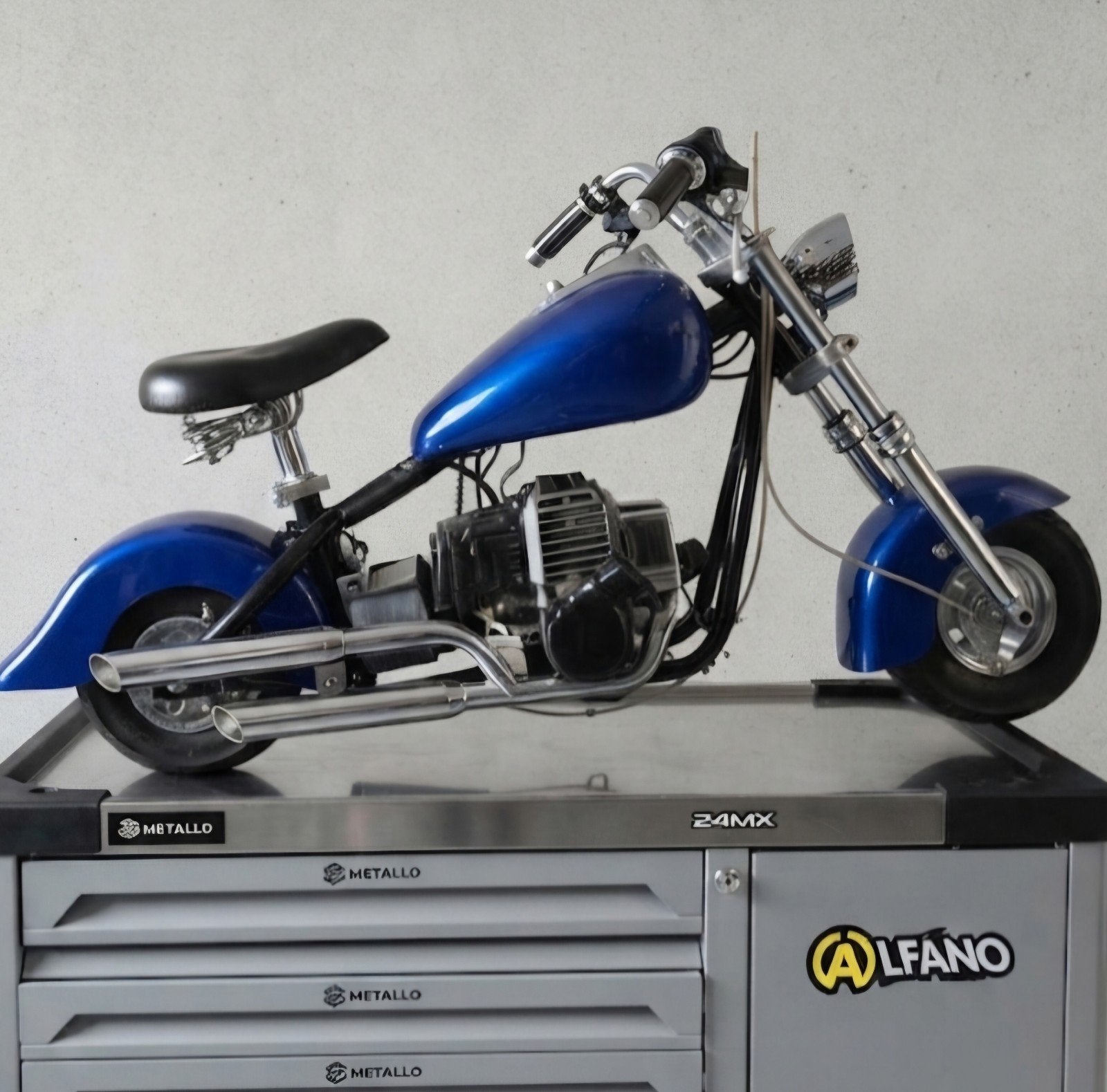 minibike harley 49cc, Fietsen en Brommers, Ophalen of Verzenden, Zo goed als nieuw, Overige typen