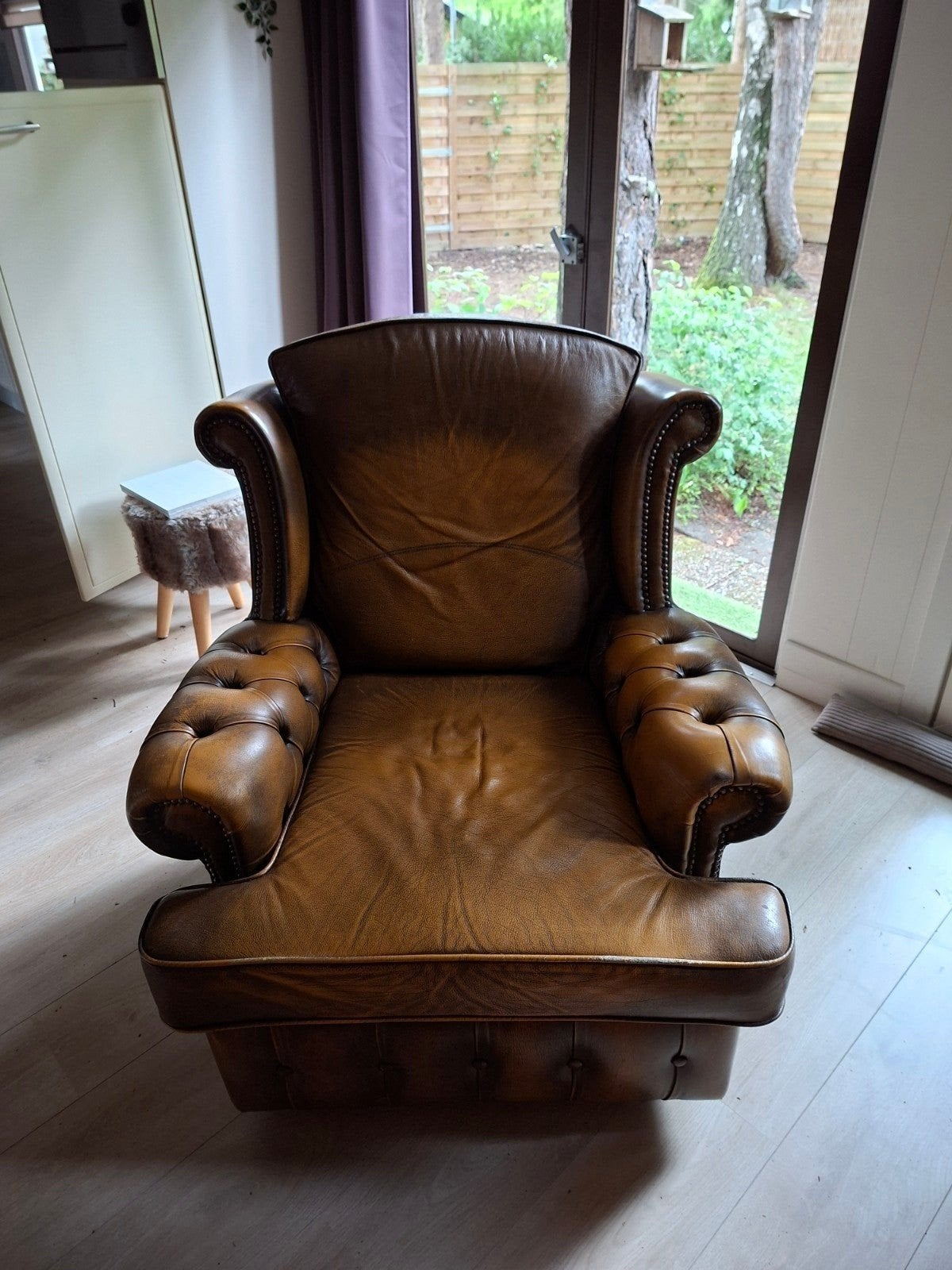 Chesterfield stoel mooie stoel, Huis en Inrichting, Fauteuils, Ophalen of Verzenden, Zo goed als nieuw, 75 tot 100 cm, 50 tot 75 cm