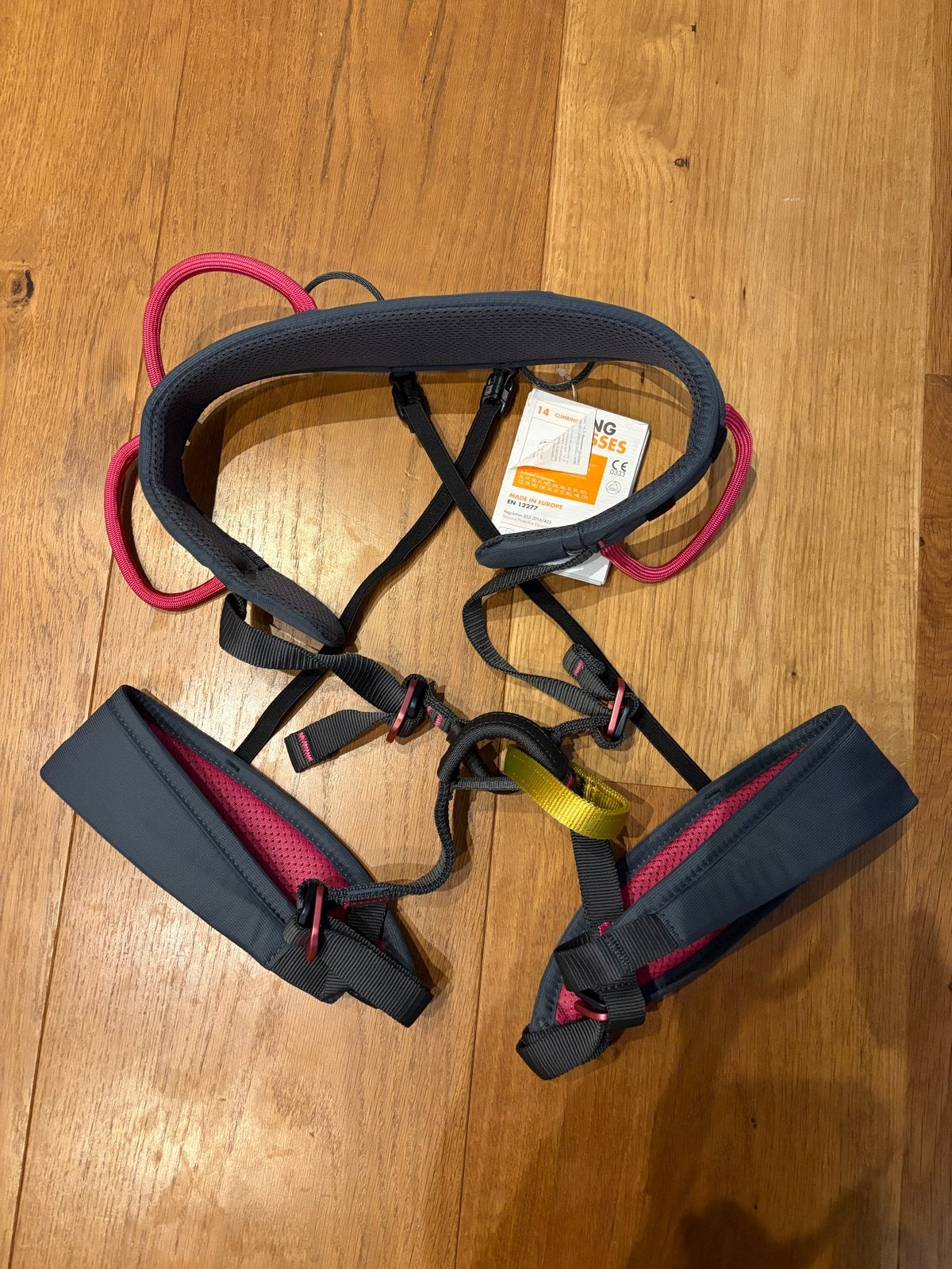 Nieuwe Klimgordel L-XL (maat 40-44) - Nooit gebruikt!, Sport en Fitness, Klimsport, Ophalen of Verzenden, Nieuw, Klimsport-accessoire