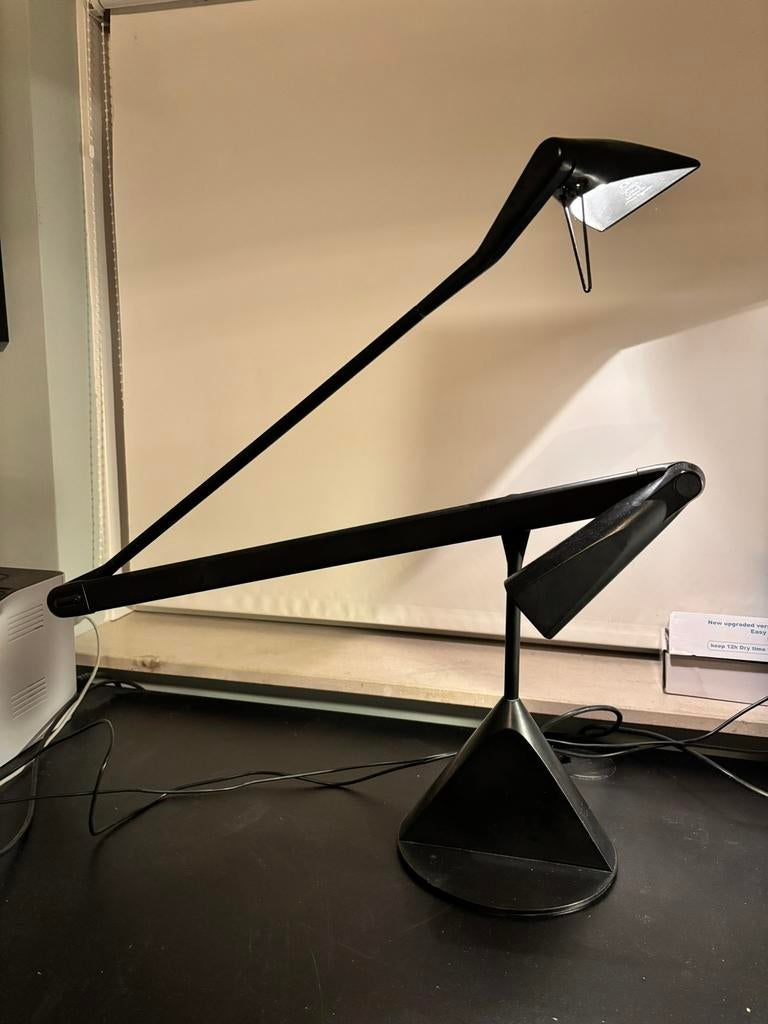 Lumina Zelig tafellamp bureaulamp italiaans Walter Monici, Ophalen of Verzenden, Zo goed als nieuw, Metaal, 75 cm of meer