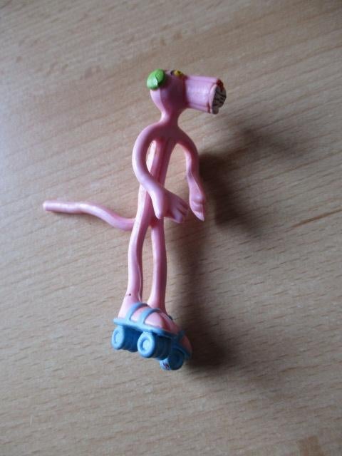 Pink Panther pop met beweegbare ledenmaten  rolschaatsen 8cm, Ophalen of Verzenden, Zo goed als nieuw