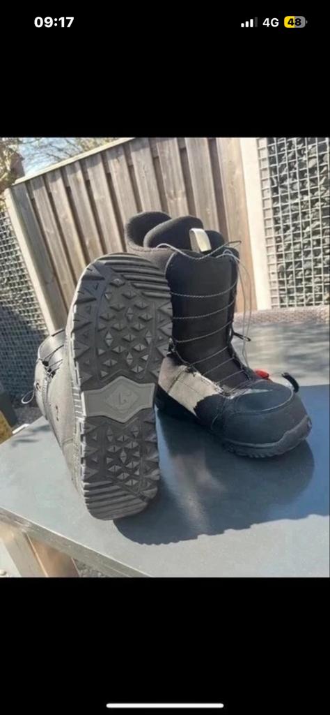 Burton Boa Moto Snowboardschoenen Maat 44,5 / 29,5, Sport en Fitness, Snowboarden, Ophalen of Verzenden, Gebruikt, Snowboots