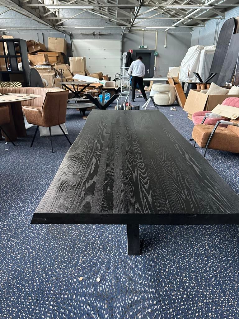 Chique zwart boomstamtafel van eikenhout NIEUW IN DOOS, 100 tot 150 cm, Industrieel, modern of landelijk interieur., Eikenhout