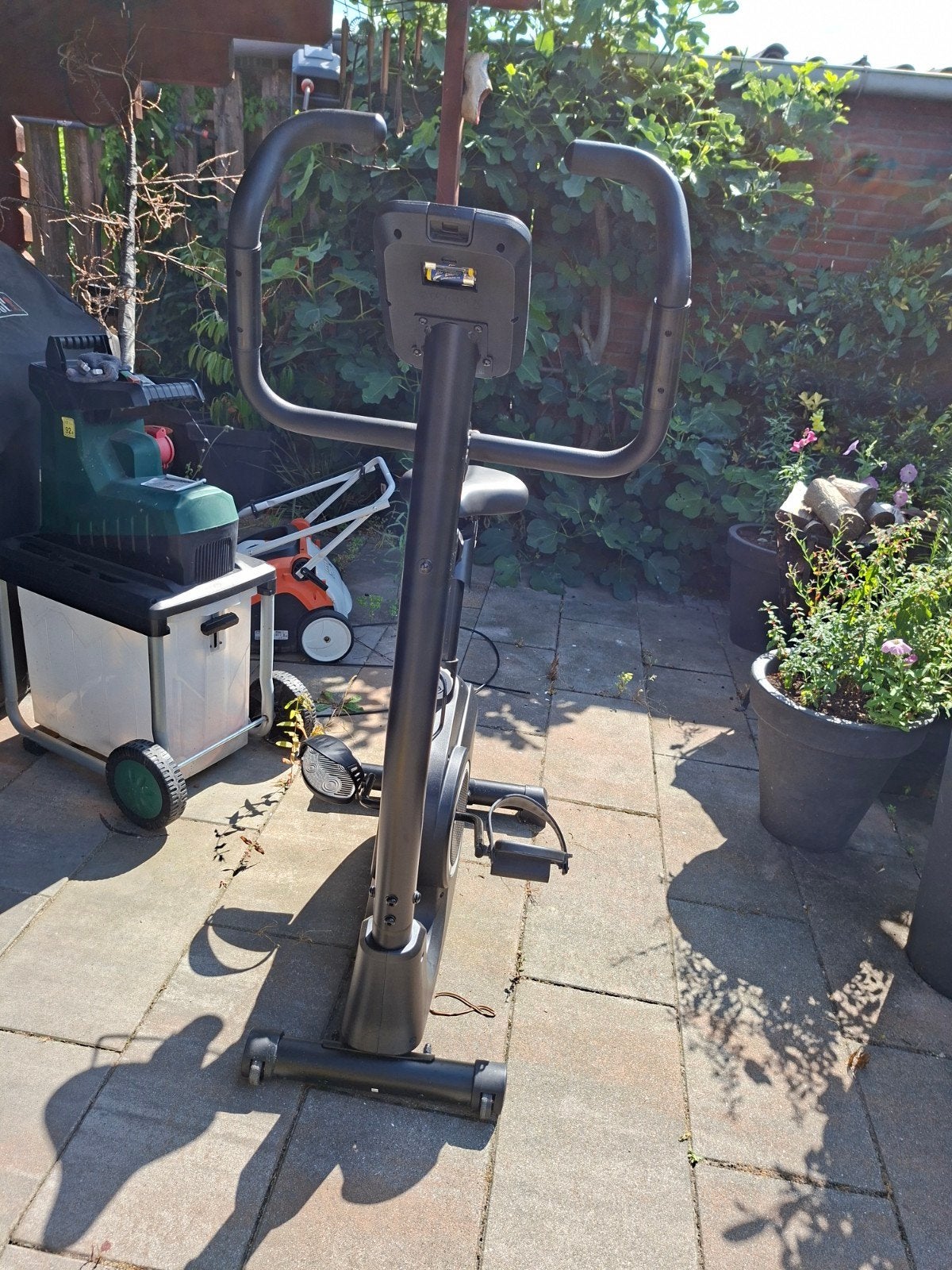 Mooie Hometrainer - Slechts enkele keren gebruikt, Sport en Fitness, Fitnessapparatuur, Ophalen of Verzenden, Zo goed als nieuw