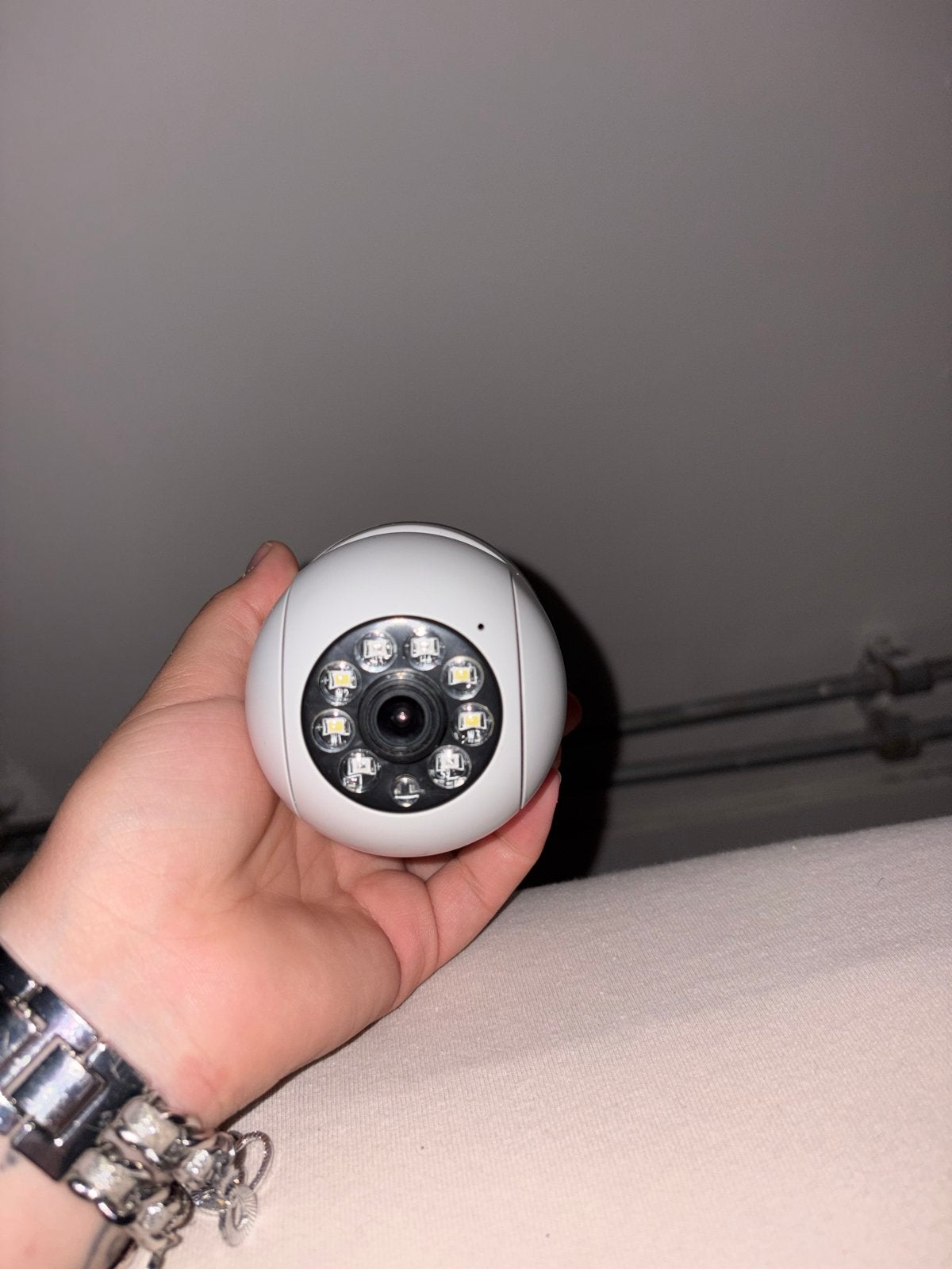 2x Lampcamera - Beveiligingscamera met App-connectiviteit, Ophalen, Zo goed als nieuw, Binnencamera