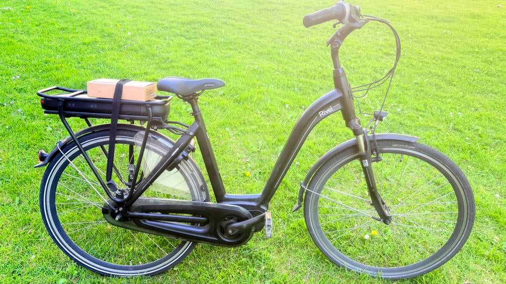 Mooie goede unisex damesfiets E-bike Rivel 53cm 8 speed, Velgrem, Versnellingen, Ophalen, Overige merken