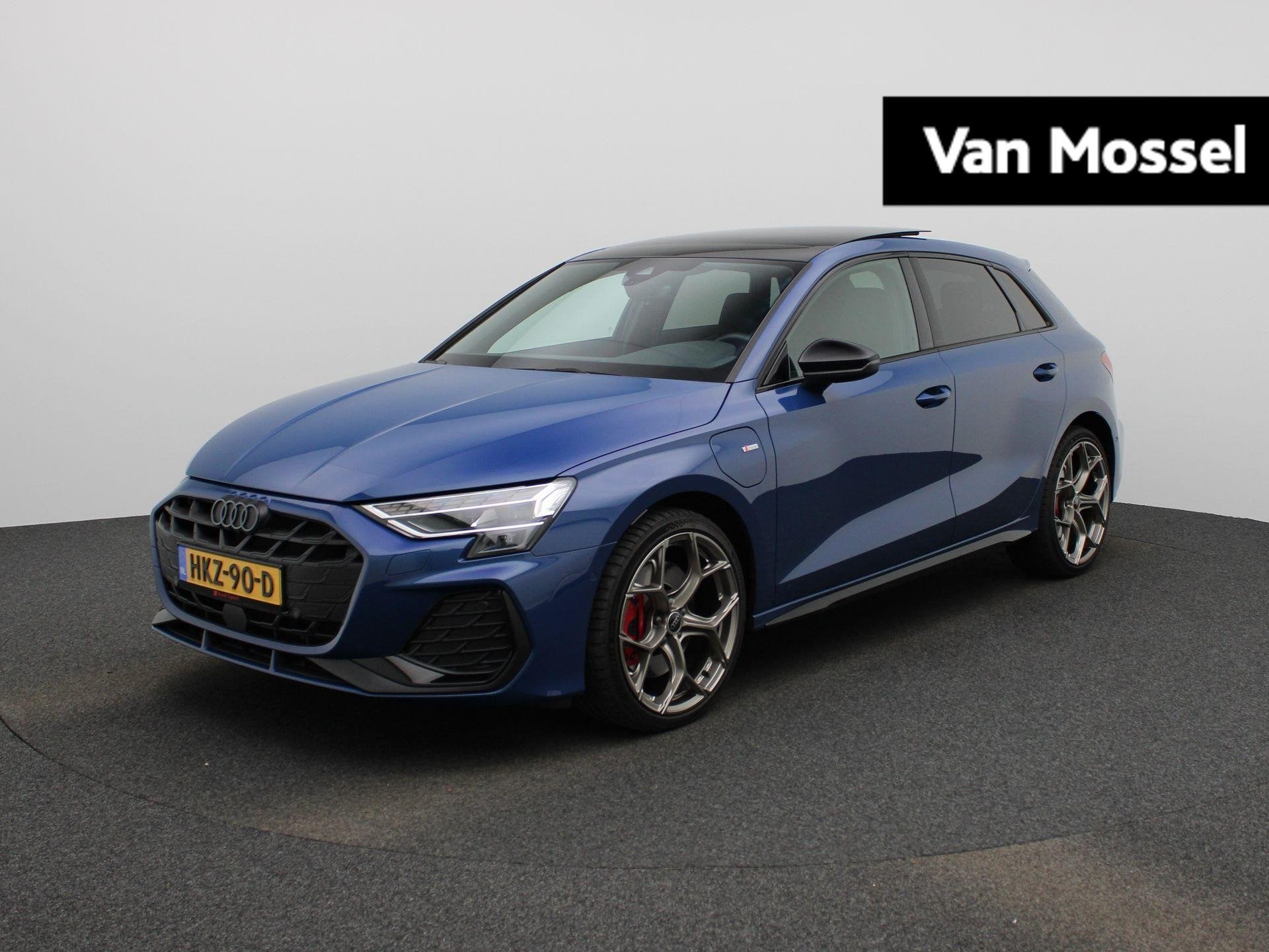 Audi A3 Sportback 45 TFSI e S edition Competition 272 PK | D, 12 maanden, 1498 cc, 4 cilinders, Leder en Stof