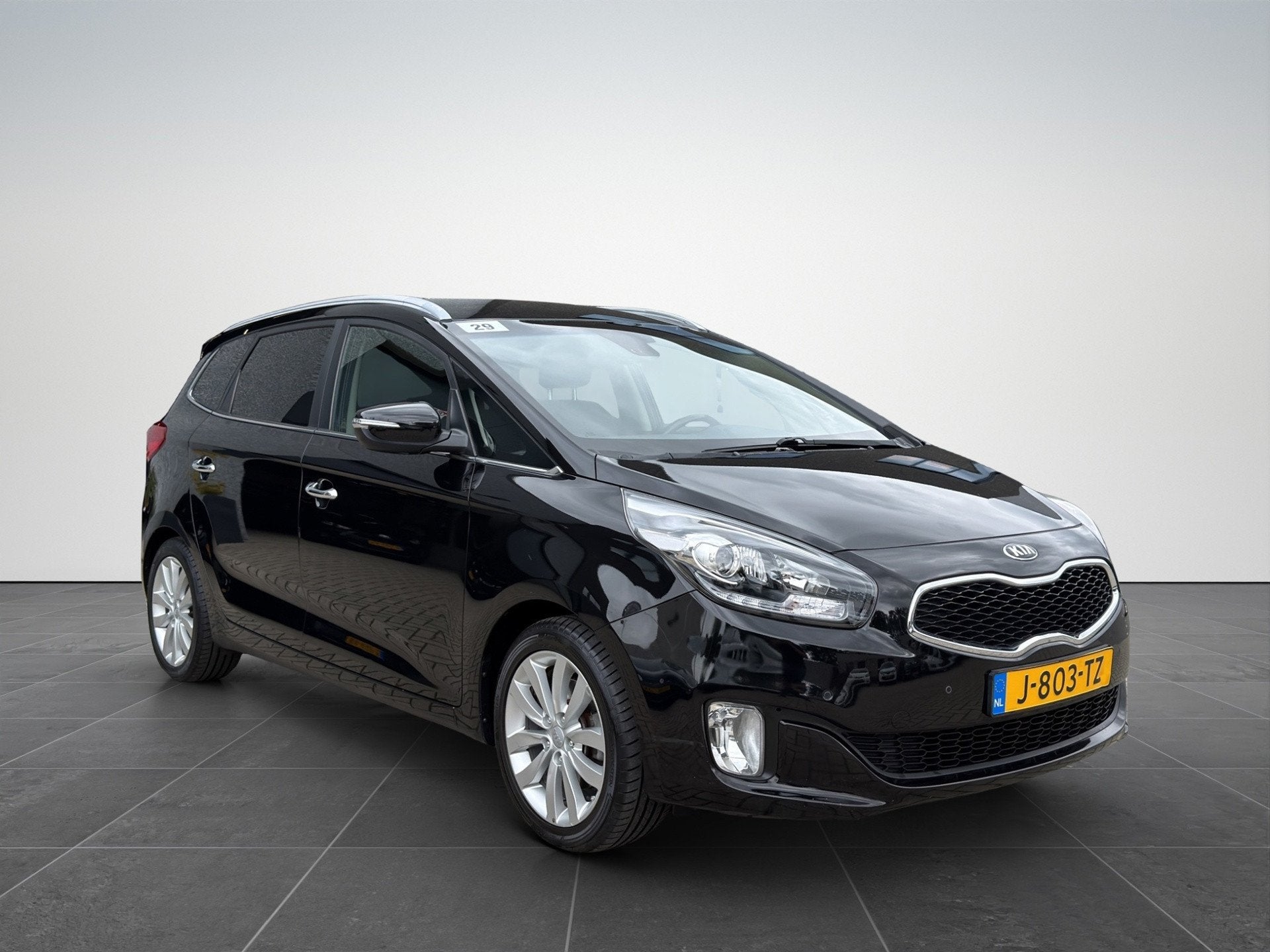 Kia Carens 1.6 GDi DynamicLine 7 Persoons|Achteruitrijcamera, Auto's, Voorwielaandrijving, Dealer onderhouden, Gebruikt, 4 cilinders