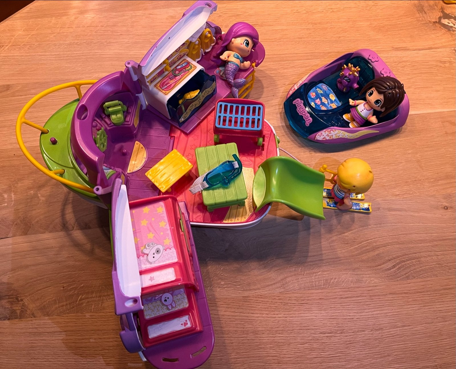 Pinypon speelset met boot en figuren, Kinderen en Baby's, Speelgoed | Overig, Ophalen, Gebruikt, Meisje