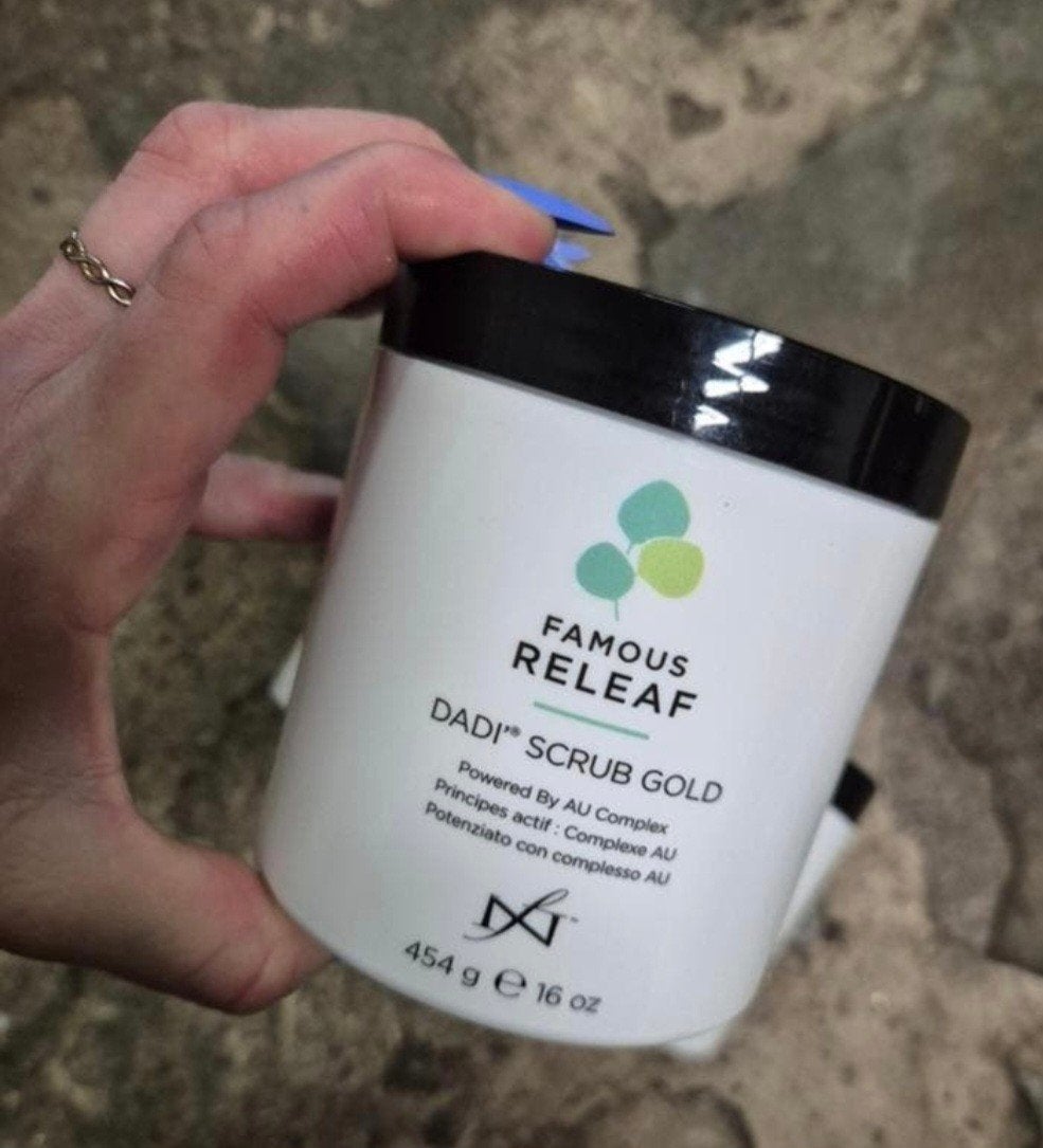Nieuw famous releaf dadi scrub gold 454gr, Overige kleuren, Nieuw, Ophalen of Verzenden, Handen en Nagels
