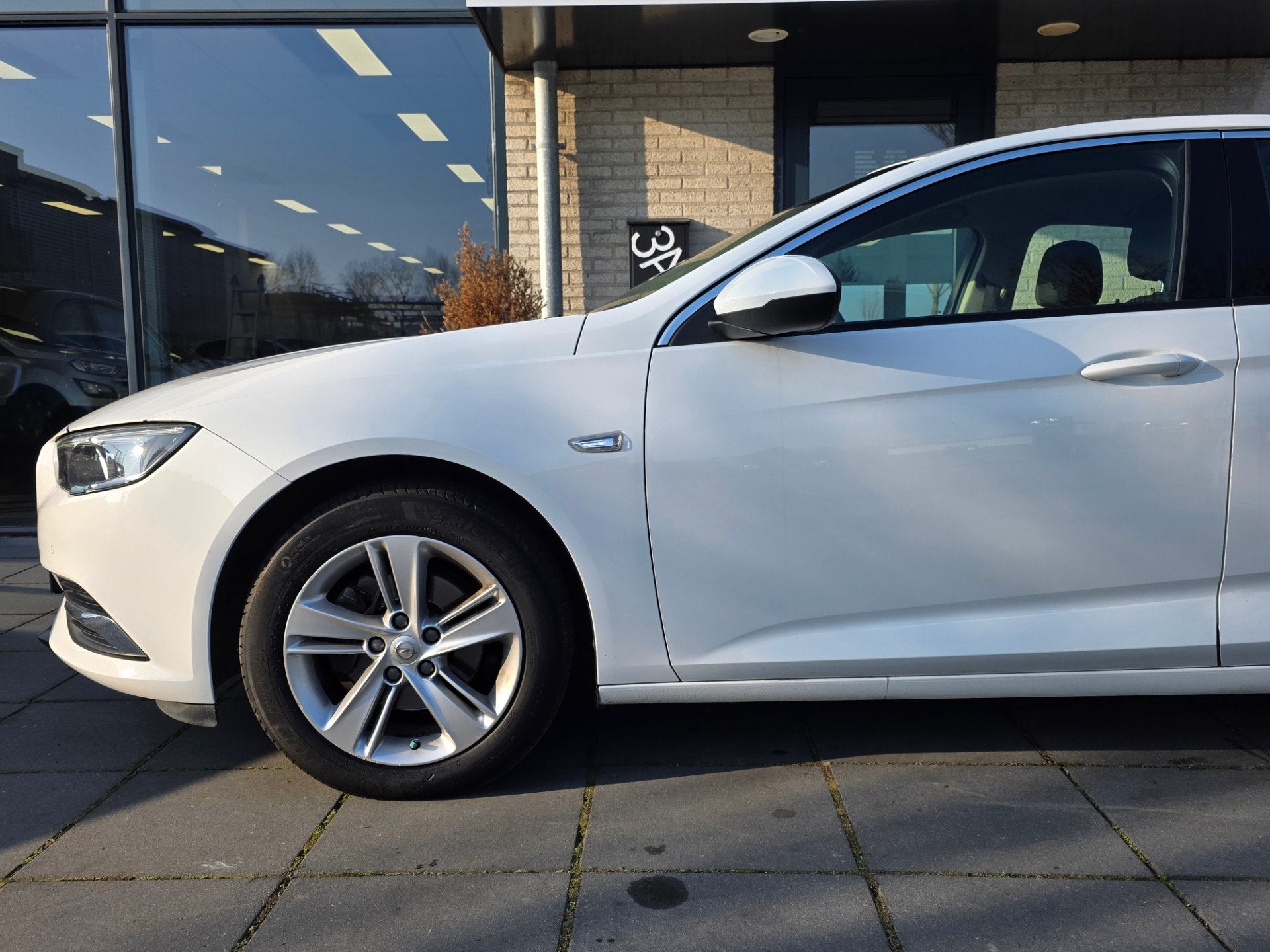 Opel Insignia Grand Sport 1.5 Turbo Business Executive Autom, Gebruikt, Euro 6, 4 cilinders, 700 kg