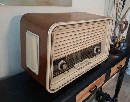 Vintage Blaupunkt buizenradio - Sultan type 2420, Ophalen