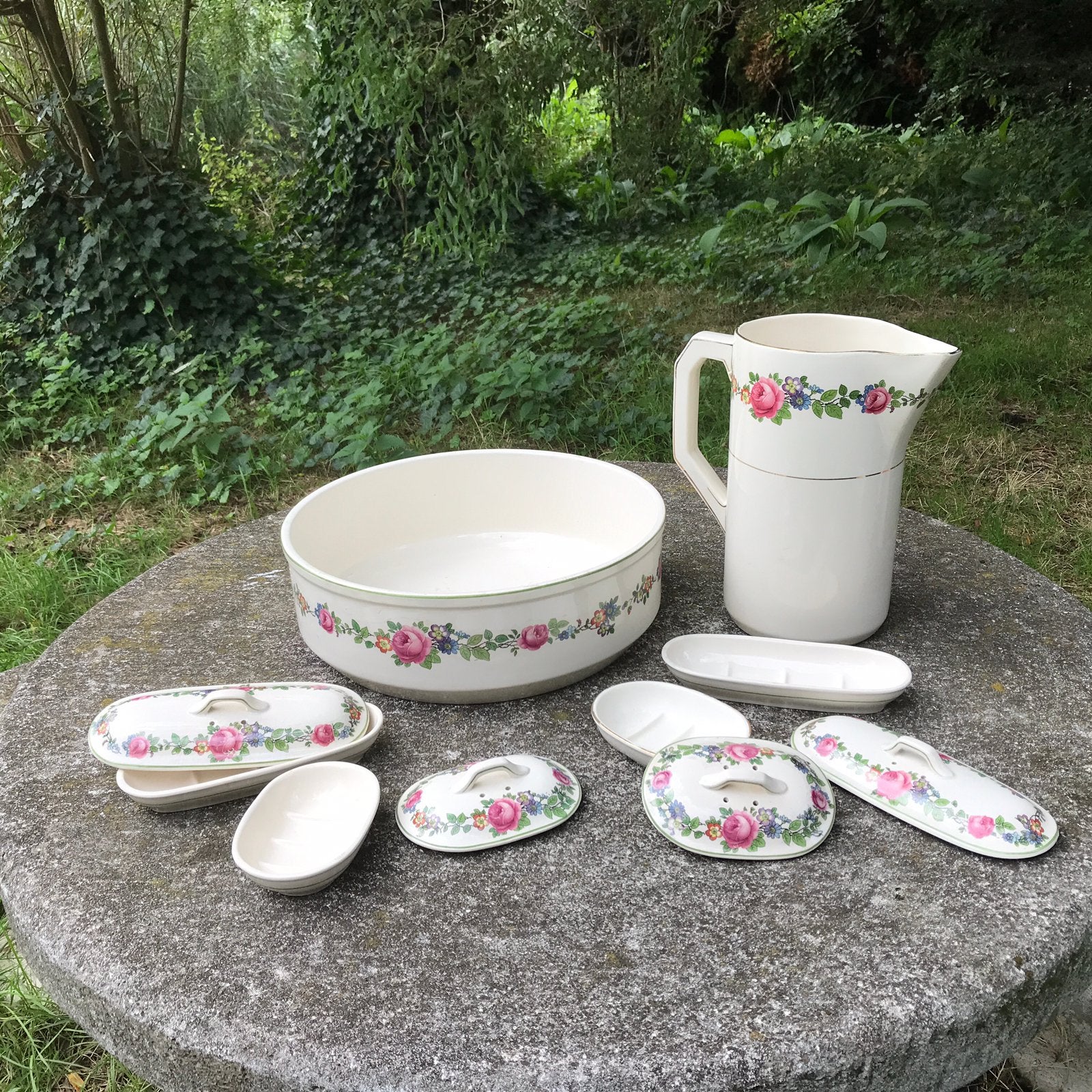 Lampetstel met 2 zeepbakjes en 2 kammenbakjes villeroy& boch, Antiek en Kunst, Ophalen of Verzenden
