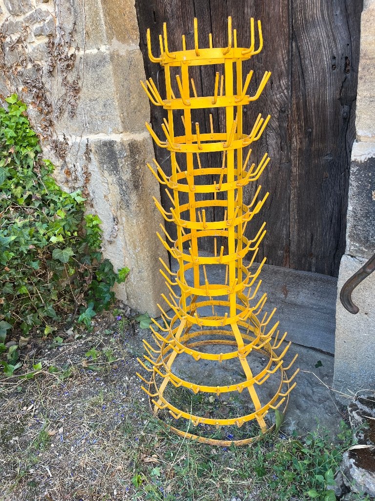 groot geel vintage frans pinnenrek kopjesrek, Ophalen, Gebruikt, Metaal, 25 flessen of meer