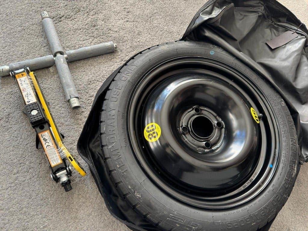 Nieuw reservewiel set Opel Crossland 16” 4x108 krik sleutel, Auto-onderdelen, Banden en Velgen, Ophalen, 16 inch, Overige, Banden en Velgen