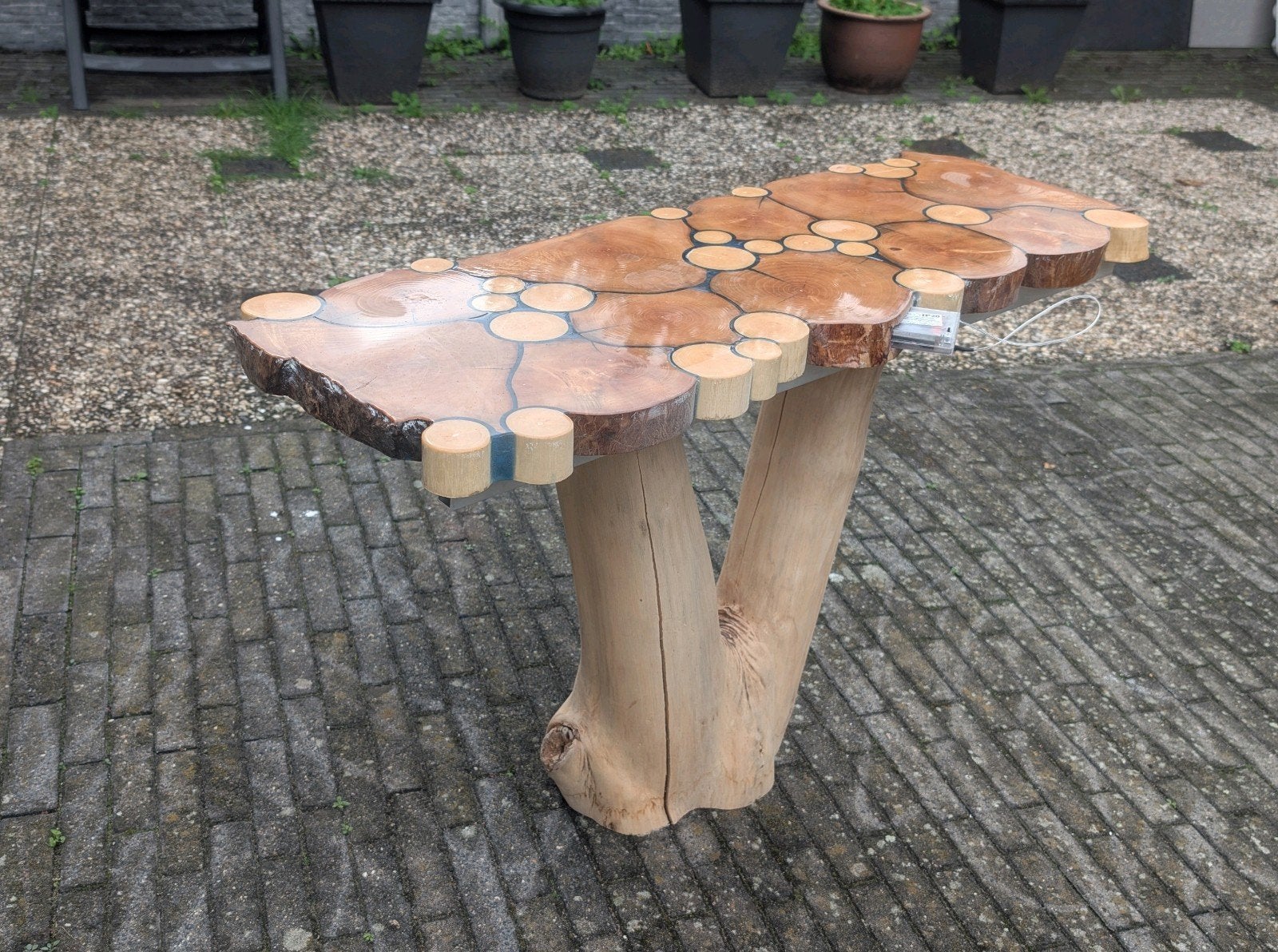 Unieke handgemaakte houten tafel met epoxy details, Ophalen, 50 – 75, Minder dan 50 cm, 50 tot 100 cm