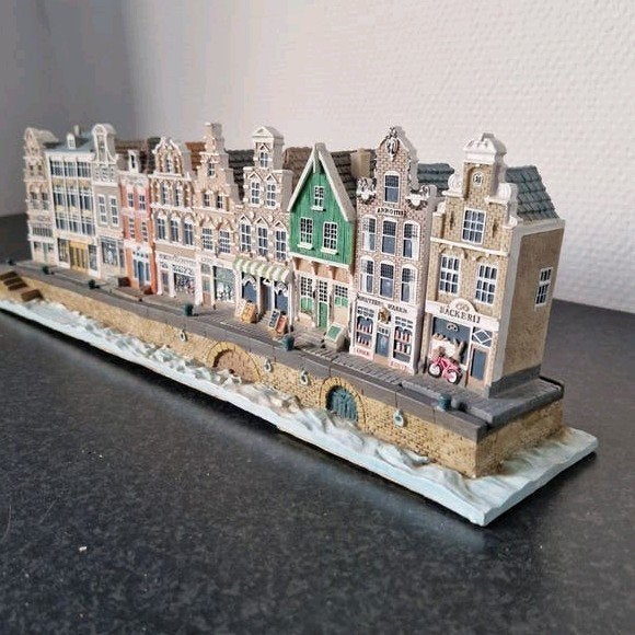 Amsterdamse grachtenpanden oude winkels aan gracht keramiek, Antiek en Kunst, Antiek | Keramiek en Aardewerk, Ophalen of Verzenden