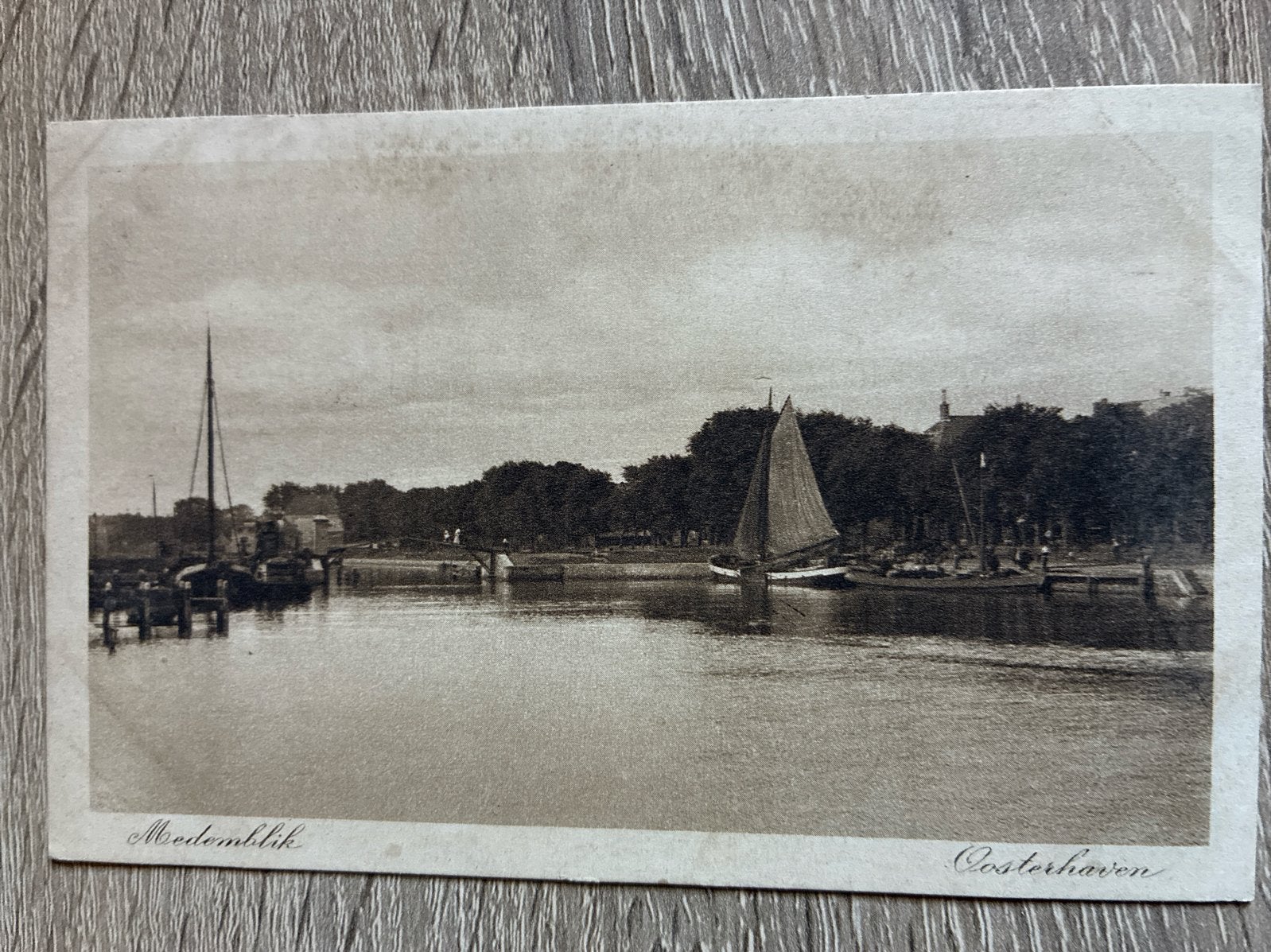 Oude ansichtkaart Medemblik Oosterhaven, Ophalen of Verzenden, Voor 1920, Gelopen, Noord-Holland