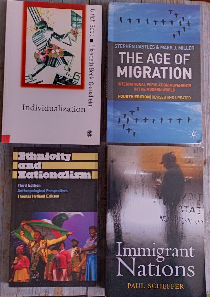 Ethnicity and Nationalism Anthropological Perspectives, Boeken, Ophalen of Verzenden, Zo goed als nieuw, Overige wetenschappen